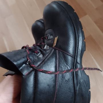 Jelen br.43 radne kožne, zaštitne cipele kvalitetne i pouzdane