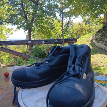 Jelen radna cipela br. 47