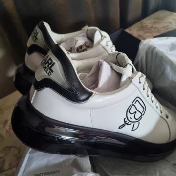 Karl Lagerfeld br 43 nove