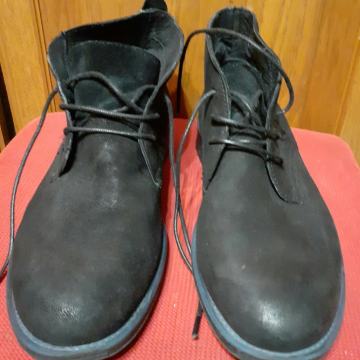 Kozne cipele Bata br 42