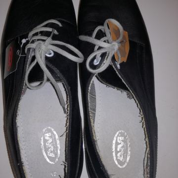 Nove kožne cipele vel.45