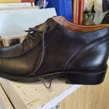 kožne muške cipele 44