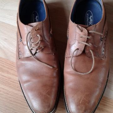 MUŠKA CIPELA SUPER STANJE BR 44