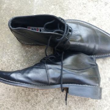 Muske cipele  br.44.