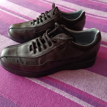 Muške cipele, crne, broj 44