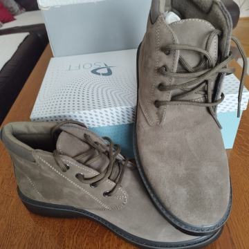 MUŠKE CIPELE, GLEŽNJAČE br. 42 KOŽNE