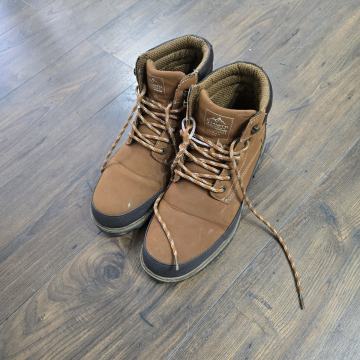 Muske cipele Lanetti br.43.Jednom nošene.Kao nove.