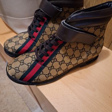 Muške cipele/patike