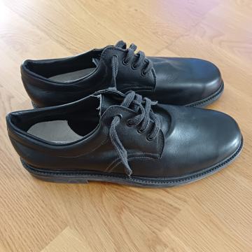 Muške kožne cipele br.43