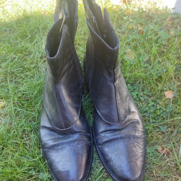 MUŠKE KOŽNE GLEŽNJAČE