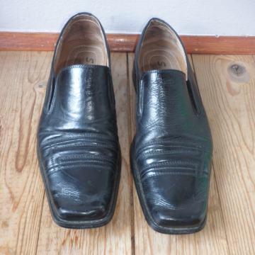 MUŠKE LAGANE KOŽNE CIPELE 44