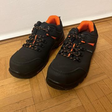 Muske radne cipele sa metalnom kapicom