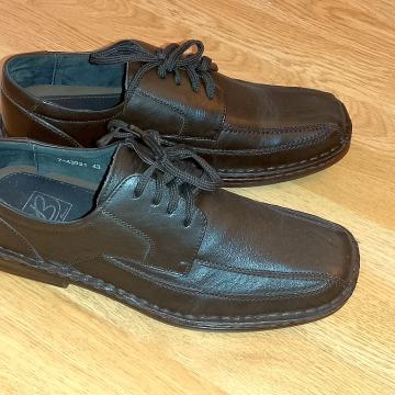 Muške tamno smeđe cipele - vel. 44