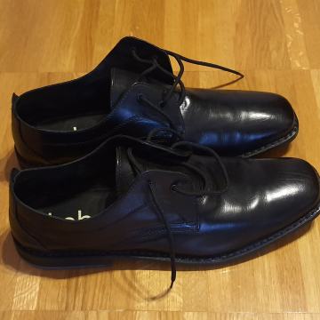 Prodajem cipele, nove,muške,talijanske,kožne br.45