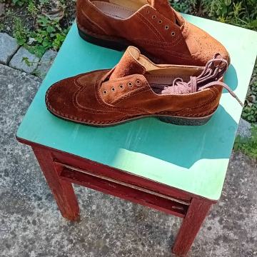 Prodajem muške kožne cipele