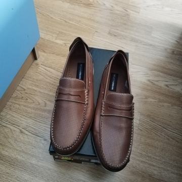 Prodajem svečane cipele