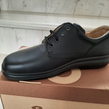 Za prodaju m.cipele 43 br.