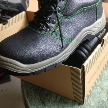 Radne cipele 42 visoke