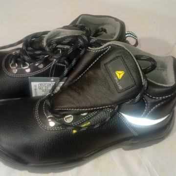 Radne cipele br 41 nove