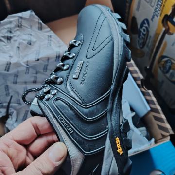 Radne cipele broj 40 Bennon NOVE