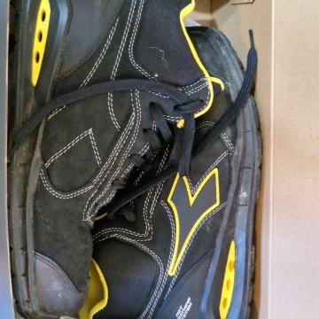 Radne cipele Diadora vel. 43