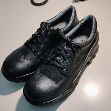 Radne zaštitne cipele Jelen 44 kožne s čeličnom kapicom