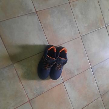 Radne cipele NE KORIŠTENE