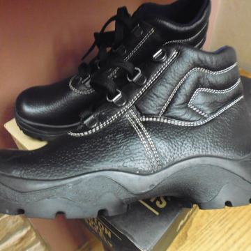 Kožne gojzerice, terenske cipele INKOP POZNANOVEC nove, br,40