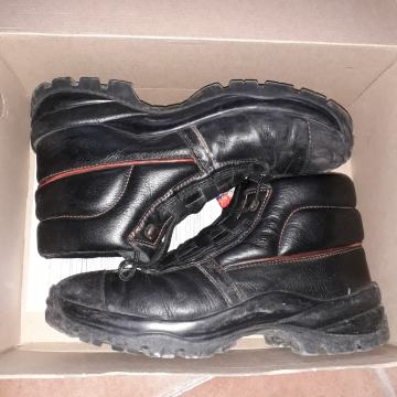 radne cipele zimske br 42