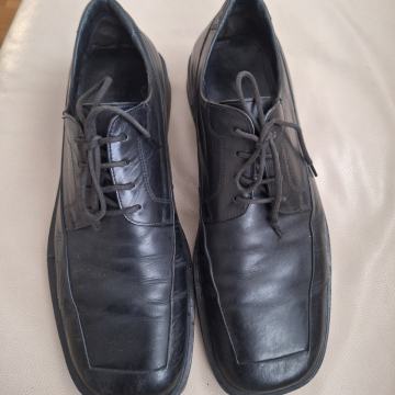 Salamander kozne cipele br 43