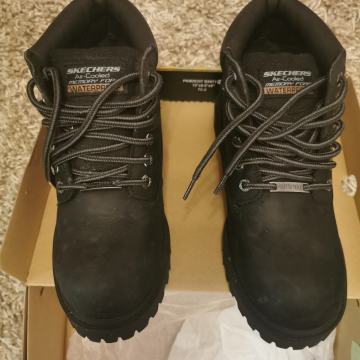 Skechers cipele NOVE NEKORIŠTENE br. 41. čizme, gležnjače 70 EURA