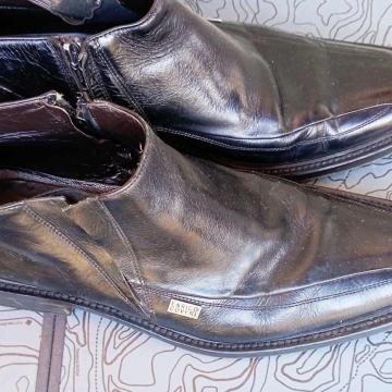 Talijanske cipele Enrico Coveri, crne, kožne, broj 44