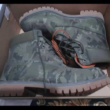 TIMBERLAND 44 NOVE PRODAJEM,može i na rate!