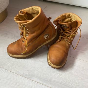 Timberland gleznjace