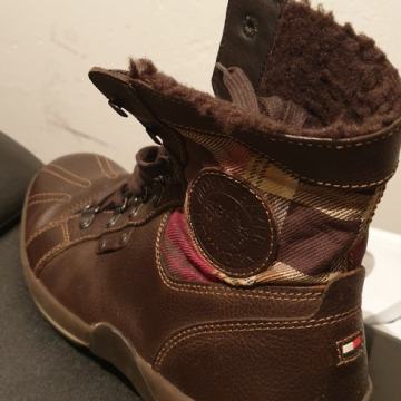 Tommy Hilfiger gležnjače