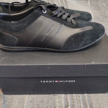 Tommy Hilfiger, br 45