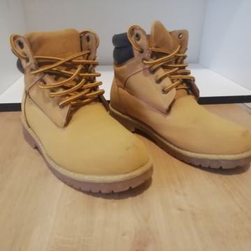 TIMBERLAND BRUNO BRUNI MODEL VISOKE CIPELE ČIZME VELIČINA 40 UŠČUVANE