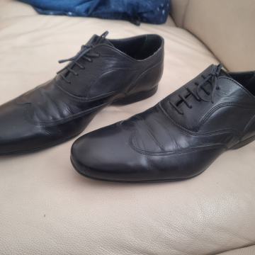 ZARA kozne cipele br 43