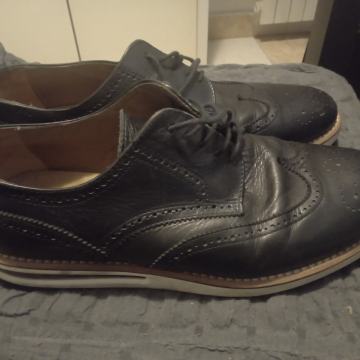 Zaramen br.42 kožne udobne cipele kvalitetne i lijepe