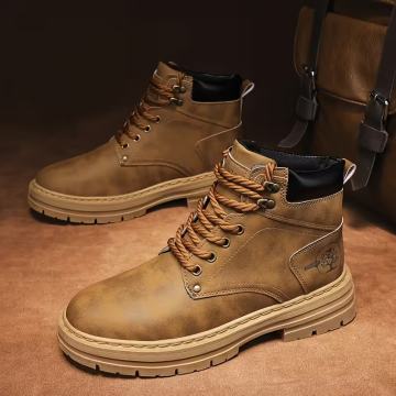 1 par muških planinarskih čizama u vintage stilu