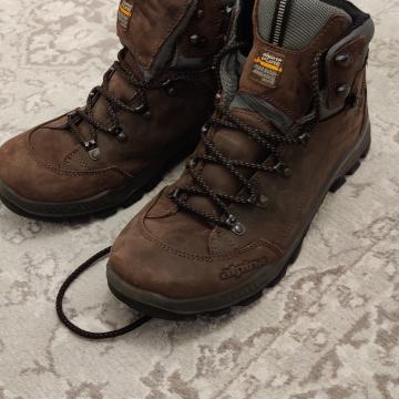 Alpina Stador 69682 - korištene jednom veličina uk 10.5 eu 45