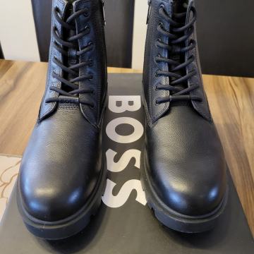 Boss muške kožne čizme, broj 43, orginal, nove