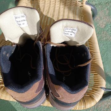 Gležnjače radne cipele  br 44