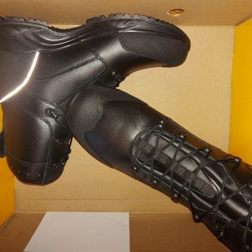 čizme crne JELEN , veličina 40