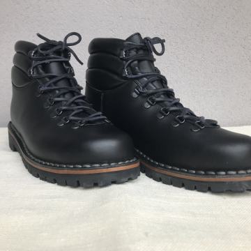 NOVE ČIZME, KOŽA, ATRAKTIVAN DESIGN, RUČNI RAD, VEOMA KVALITETNE,