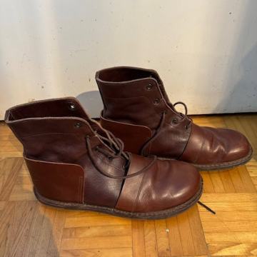 Čizme kožne poluvisoke Trippen  vel 45 oko 30 cm iznutra