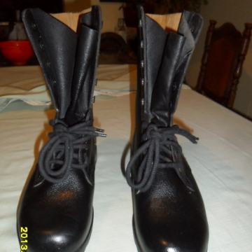 ČIZME VOJNIČKE -NOVE BROJ 43-mijenjam za 44 ili 45