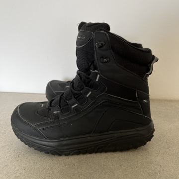 Crne čizme gležnjače vl.40