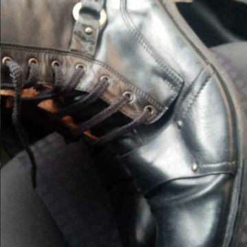 Gap br 44 kožne kvalitetne udobne čizmice