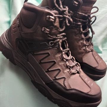 GLEŽNJAČE br. 44-TOM TEILOR - Novo